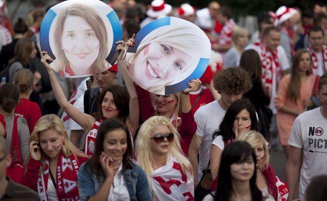 W czasie meczu Polska-Czechy można kibicować z głowami do góry