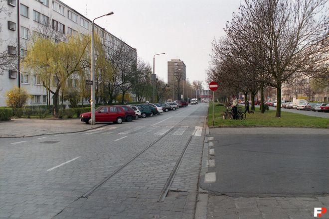 Czarna piątkowa seria na ulicach Wrocławia: potrącenie, wypadki, zderzenie, 4 osoby ranne