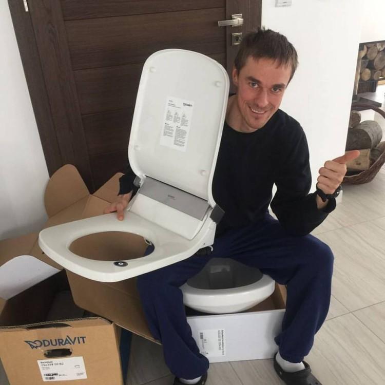 Piotr Żyła promuje deskę sedesową. Spotka się z kibicami pod Wrocławiem