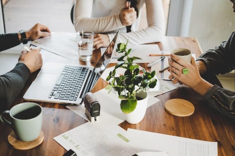 Agencja Sales Robots — skuteczne kampanie LinkedIn