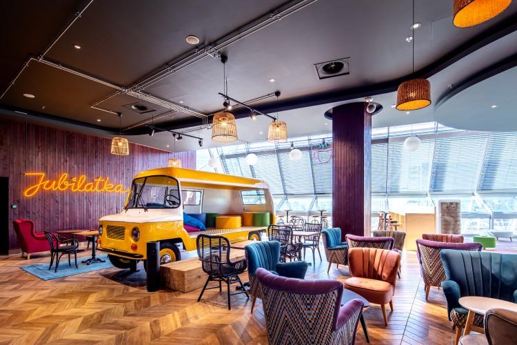 Foodstacja. Pasaż Grunwaldzki ma nową strefę gastronomiczną [ZDJĘCIA]