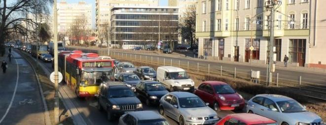 TUMW do urzędników: Bolkowska, po remoncie, tylko dla pieszych i rowerów!