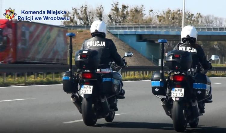 Policyjne motocykle znów na ulicach Wrocławia [WIDEO]