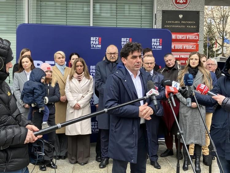 PiS wygrywa sejmiki, KO i TD tracą, Bezpartyjni Samorządowcy zyskują najwięcej