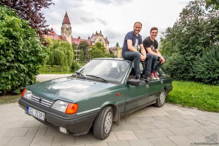 Wrocławianie wrócili z rajdu do Hiszpanii. Polonezem Caro przekroczyli prędkość we Francji