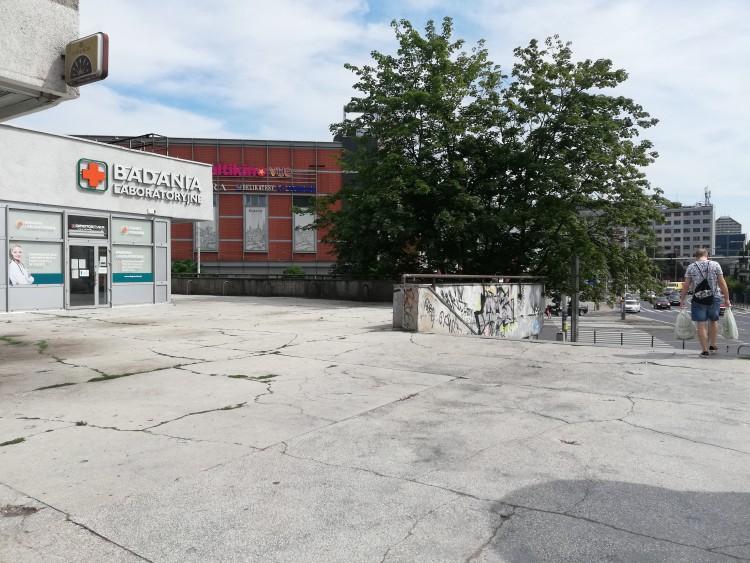 8,6 mln zł na remont esplanady wrocławskiego Manhattanu [ZDJĘCIA]
