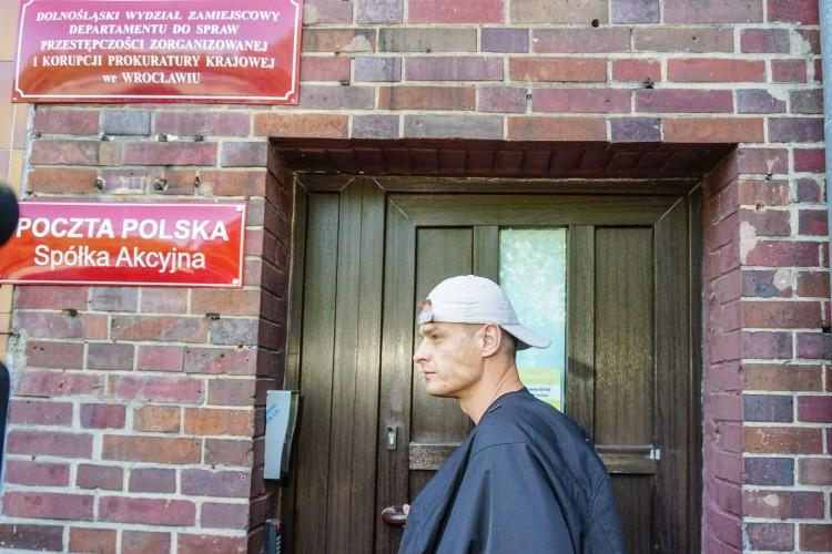 Wrocław: prokuratura przesłuchała Tomasza Komendę [ZDJĘCIA]
