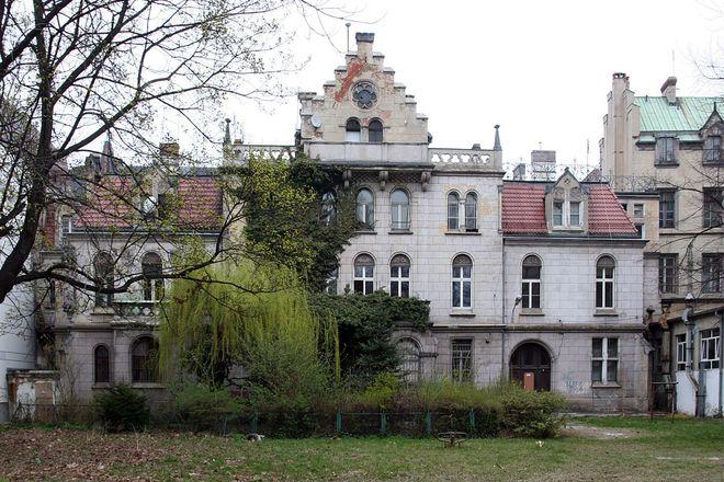 Zwężenie i utrudnienia na ulicy Włodkowica. Potrwają aż do jesieni