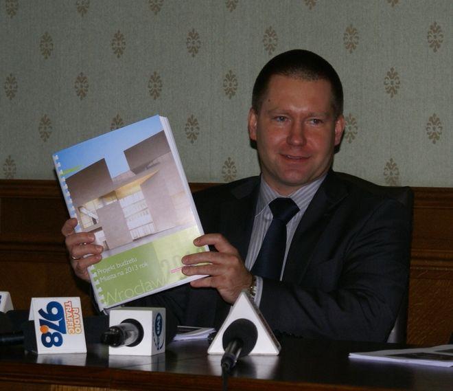 Miasto chwali się malejącym deficytem. W 2013 będzie nadwyżka? „Mamy taką nadzieję”