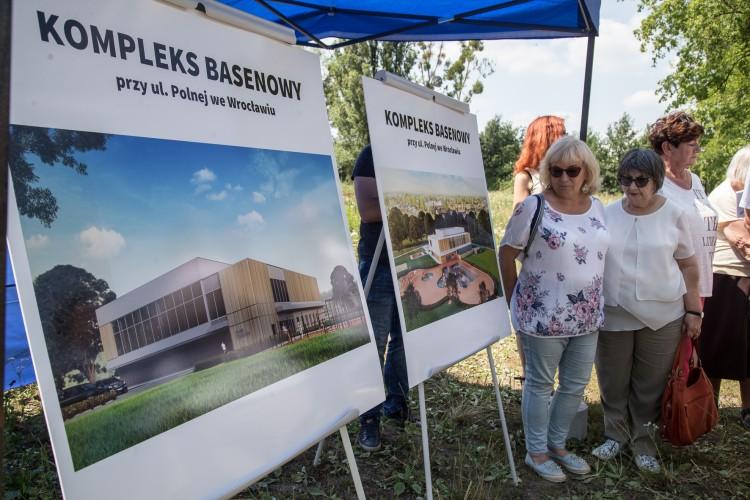 Basen na Brochowie. Zobacz, jak wygląda teraz, a jak będzie wyglądał w 2020 [ZDJĘCIA, WIZUALIZACJE]
