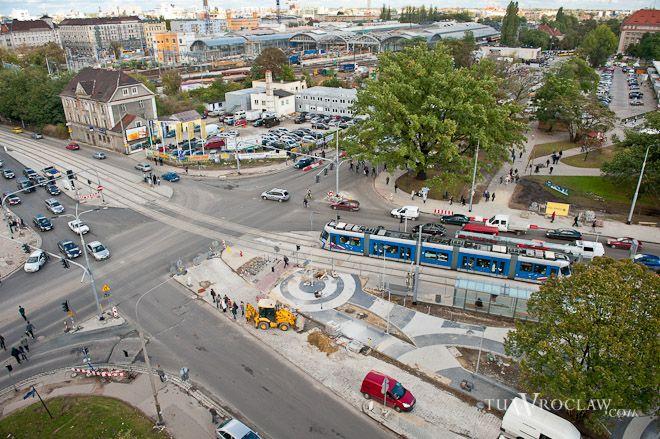 Eksperymentalny przystanek na Glinianej i węzeł na Borowskiej do przeróbek