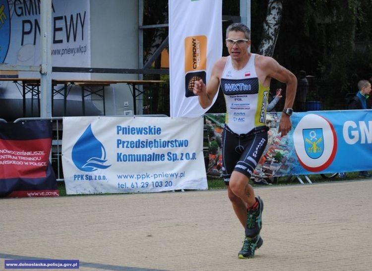 Triathlonista z komisariatu Stare Miasto wicemistrzem Polski