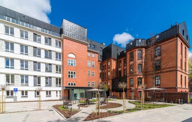 Wrocław: dawny szpital przeobrazili w pierwsze takie kompleksowe centrum w Polsce [ZDJĘCIA]
