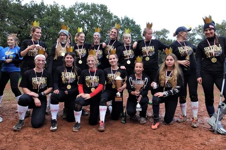 Hrabiny na drodze do Włoch. Softballistki zbierają fundusze na występ w mistrzostwach Europy [WIDEO]