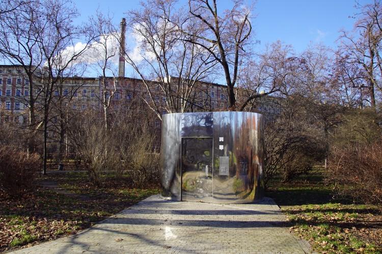 Wrocław: Szalet miejski za prawie pół miliona znów nieczynny