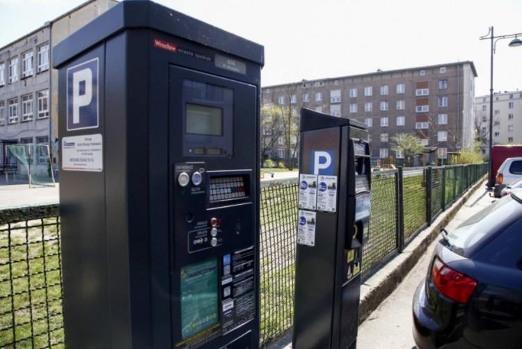 Płatne parkowanie na kolejnych ulicach we Wrocławiu. Sprawdź, gdzie