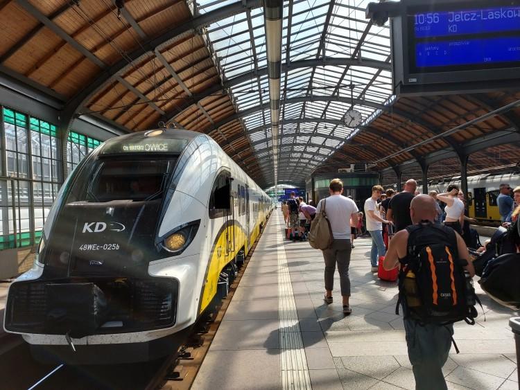 Wrocław: Potężna awaria na kolei. Pociągi mają coraz większe opoźnienia