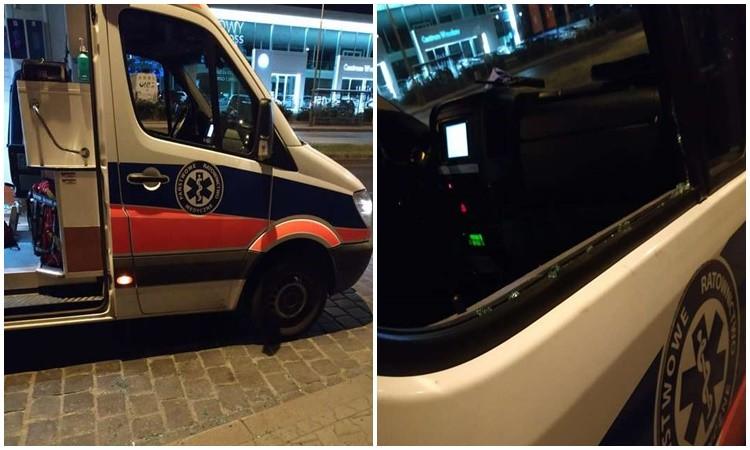 32-letni pacjent wyskoczył przez okno karetki