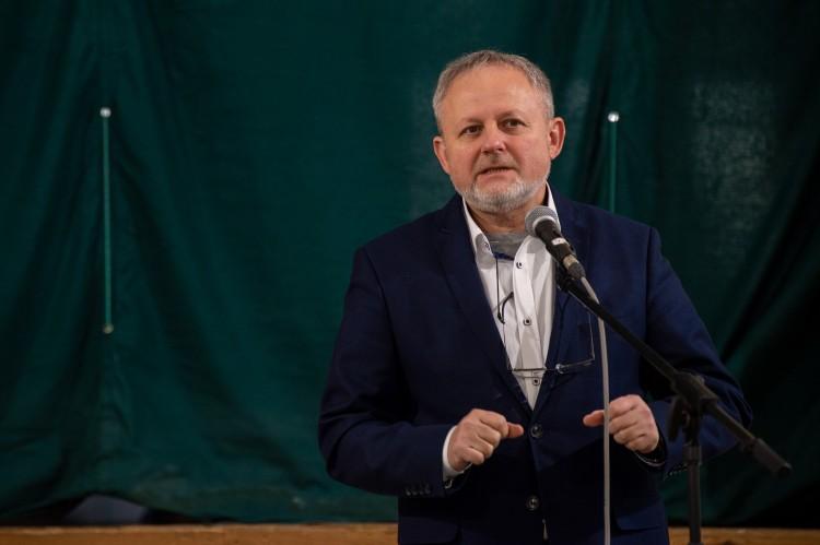 Czy starosta spod Wrocławia wiedział, że zatrudniał skarbnika z wyrokiem