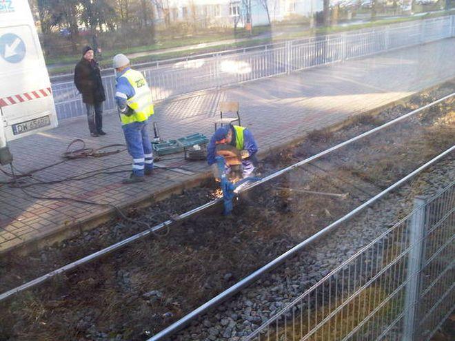 Coraz niższe temperatury, więc we Wrocławiu zaczynają pękać szyny tramwajowe