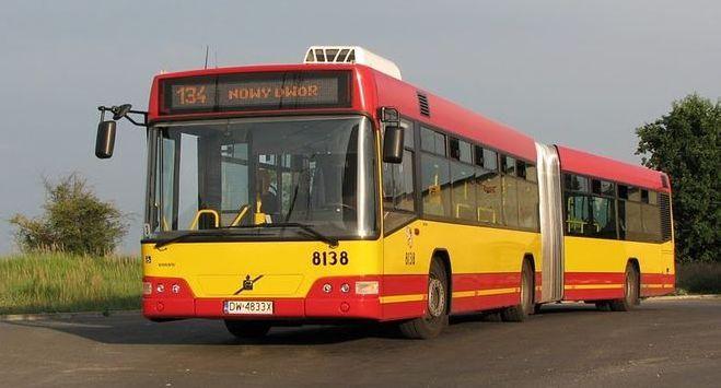 Monitoring i wyświetlacze w wozach MPK będą później niż zakładano