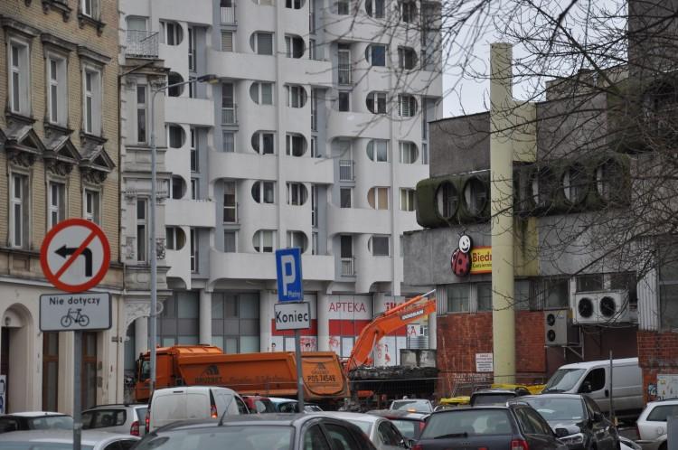 Wrocławski Manhattan w remoncie. Ruszyło wyburzanie! [ZDJĘCIA]