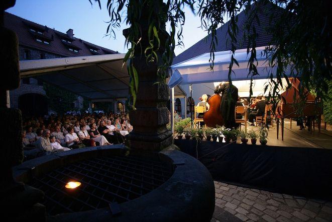 Raz Dwa Trzy i muzyka estońska zakończą festiwal „Wieczory w Arsenale”