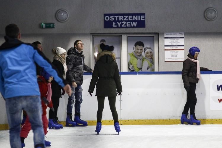 Idzie zima! Wrocławianie już na lodowiskach [ZDJĘCIA]