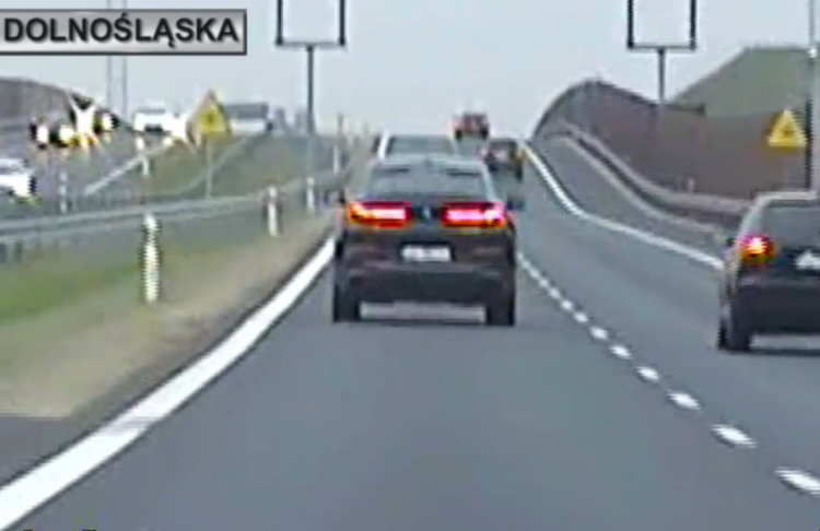 Kierowca BMW nacisnął gaz i drogo go to kosztowało [FILM]