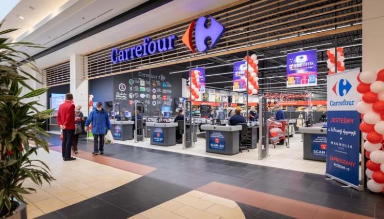 Do której 31 grudnia jest czynny Carrefour? Godziny otwarcia w Sylwestra [31.12.2020]