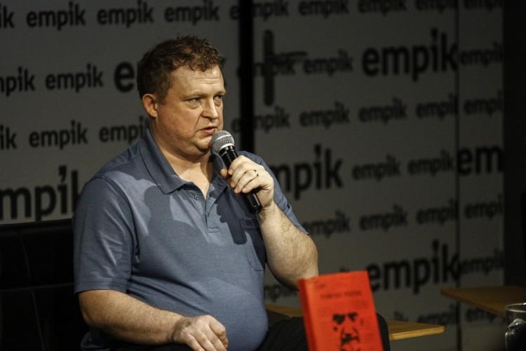 Autor książek o Macierewiczu spotkał się ze swoimi fanami we Wrocławiu [ZDJĘCIA]