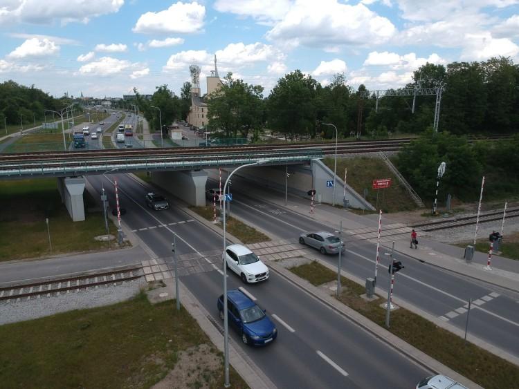 Nowy przejazd na Buforowej zablokowany. Jeszcze nie przyjechały pociągi, a już awaria