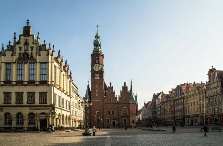 Wrocław: zrezygnowali z marszu solidarności z Ukrainą. Spotkają się pod pręgierzem