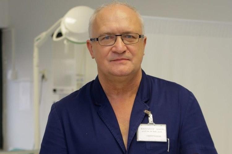 Prof. Krzysztof Simon o koronawirusie: maseczki i szczepienia są konieczne już teraz