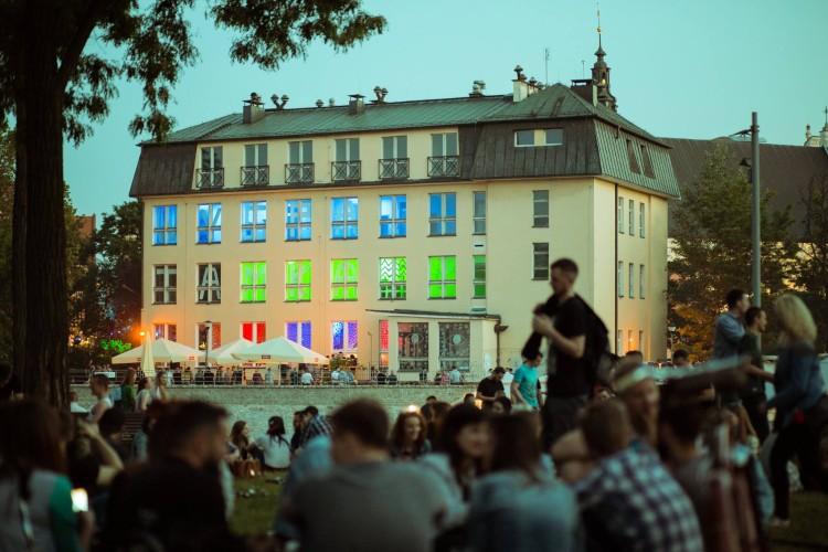 Dwa popularne kluby znikają z rozrywkowej mapy Wrocławia. Pożegnały się imprezą
