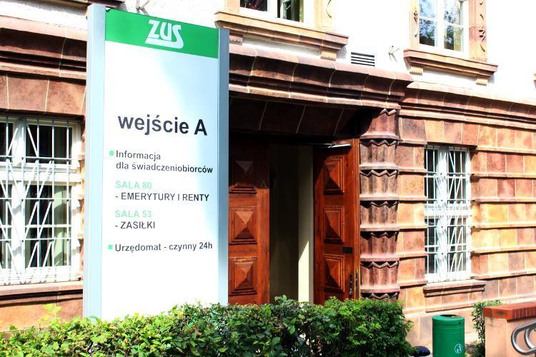 Ukraińcy, Białorusini i Wietnamczycy uratują nasze emerytury?