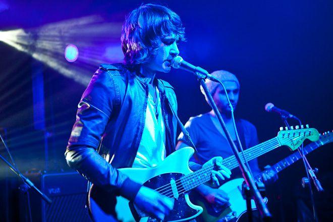 Nienormalny koncert Neonów w Szajbie