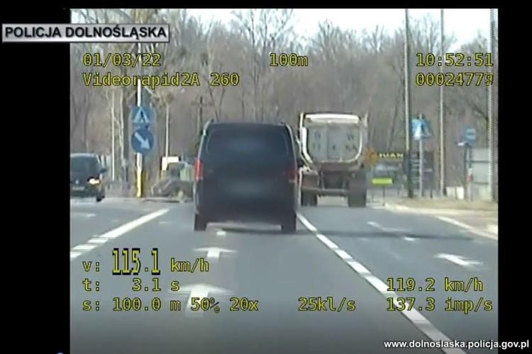 Policjanci z grupy Speed złapali pod Wrocławiem... karawan