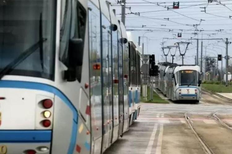 Kłopoty pasażerów wrocławskiego MPK. Awaria w centrum