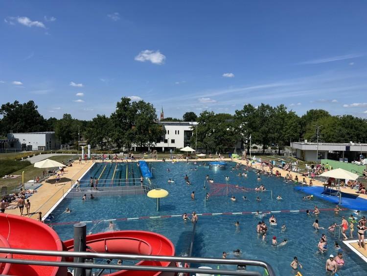Najmodniejszy basen pod Wrocławiem nieczynny. W mieście zabrakło wody
