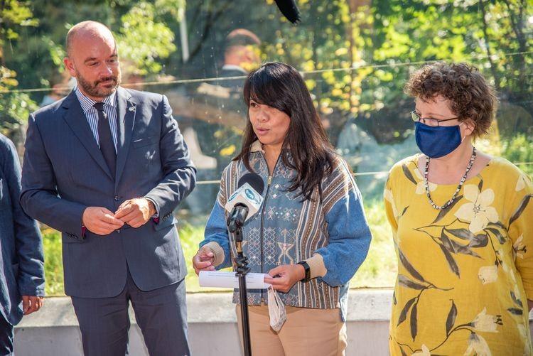 Ambasador Indonezji odwiedziła zoo. Z prezydentem Sutrykiem nadali imię tygrysicy sumatrzańskiej [ZDJĘCIA]