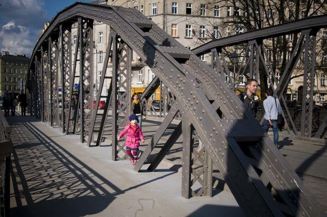 Wrocław: kierowca wjechał na zabytkowy most. Grozi mu 5 lat więzienia