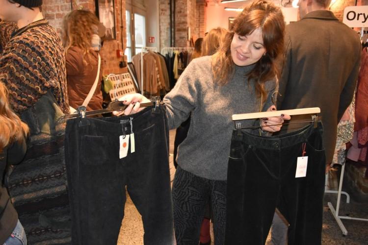 Oryginalne ubrania sprzed 50 lat - trwa Vintage Market we Wrocławiu