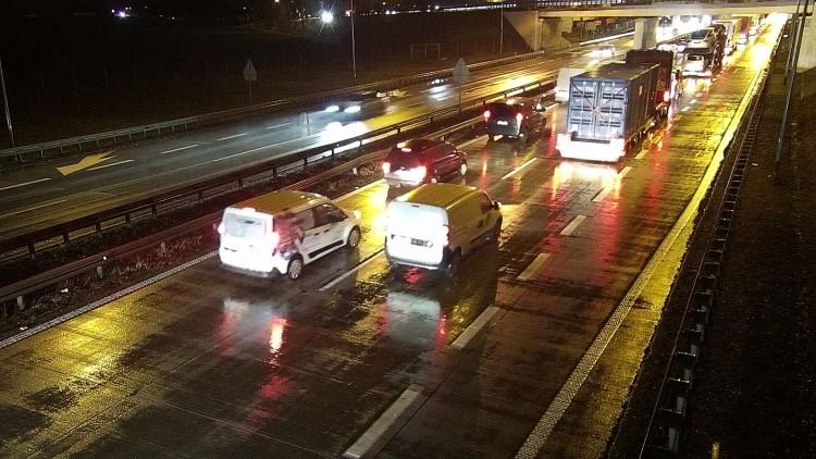 Trzy auta zderzyły się na A4 koło Wrocławia. Kilka kilometrów korka