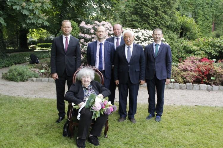 Zasadzą 100 drzew na 100-lecie niepodległości