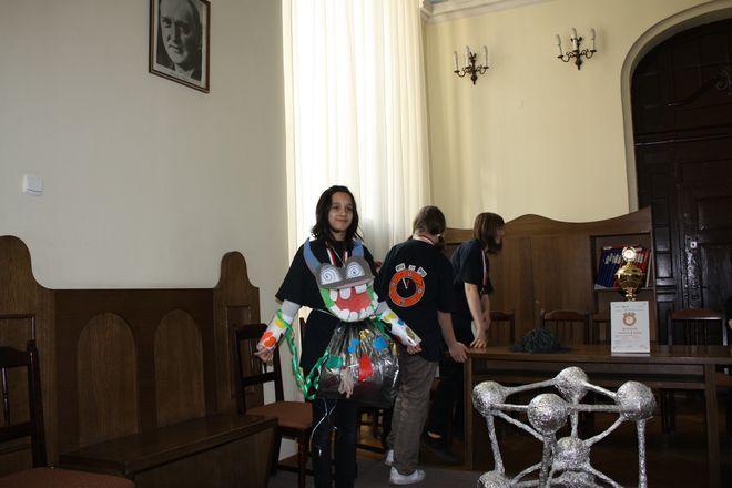 Kreatywna krowa zagarnęła złoto
