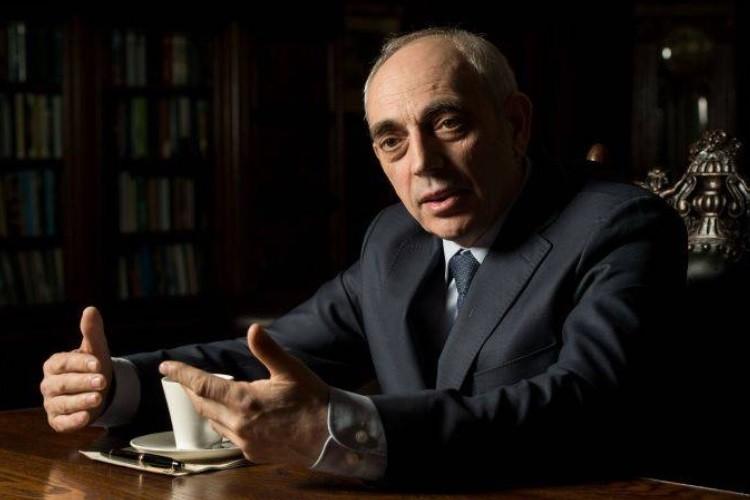 Czy ten znany profesor zastąpi Alicję Chybicką jako kandydat PO?