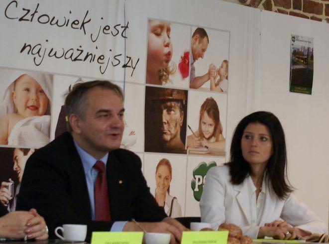 Antoniszyn: darmowy internet i reklama dla firm