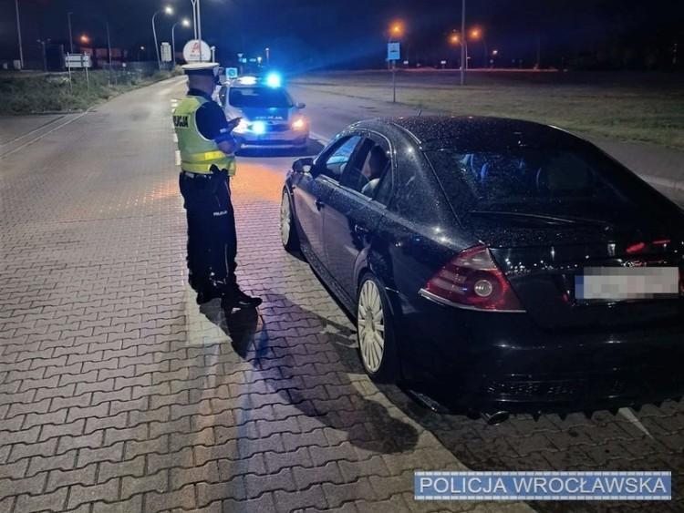 Nielegalne wyścigi we Wrocławiu. Policja łapała piratów drogowych