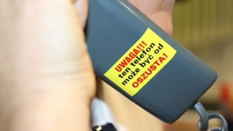 Znani Dolnoślązacy ostrzegają seniorów przed oszustami [WIDEO]